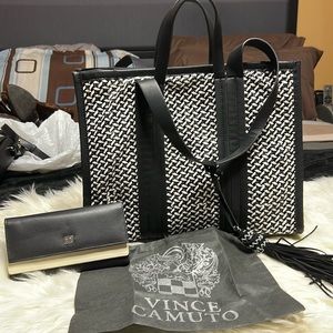 Vince Camuto Tote handbag